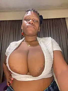 Boneca25 online show from March 2025 06:32:02 PM