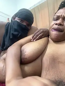 Boneca25 online show from April 2026 08:19:01 AM