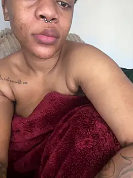 Boneca25 online show from May 2026 08:33:01 AM