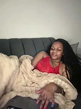 Boneca25 online show from June 2026 09:45:02 PM