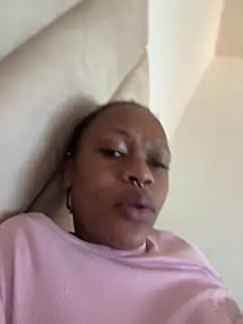 Boneca25 online show from May 2026 08:17:02 AM