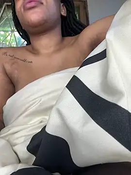 Boneca25 online show from May 2026 10:24:01 AM