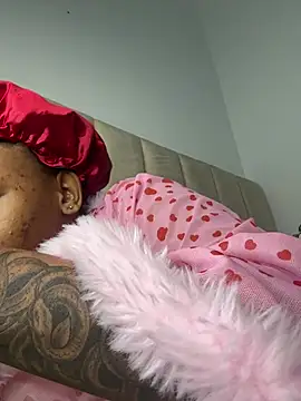 Boneca25 online show from April 2026 08:07:02 AM