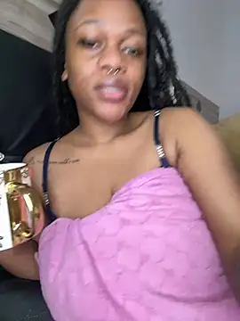 Boneca25 online show from June 2026 11:16:02 AM