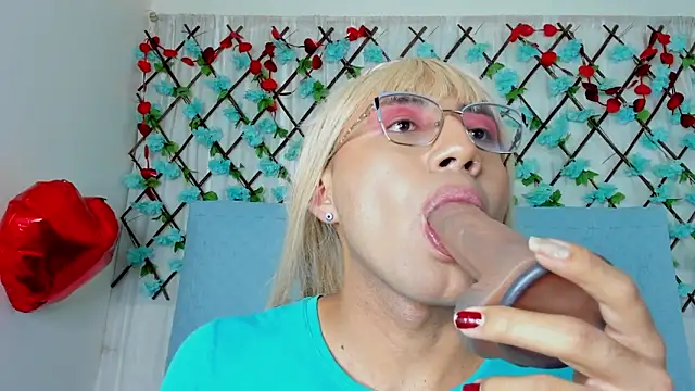 LaelVira 2 online show from March 2025 08:08:01 AM