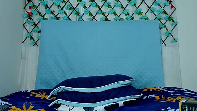 LaelVira 2 online show from March 2025 08:15:01 AM