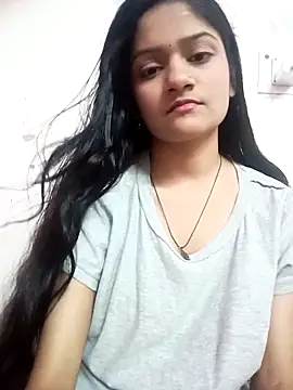 Tanu-00 online show from October 2025 04:52:01 PM