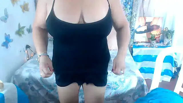 Snapshot of Sweeetnaughty chatting on November 2025 02:07:02 PM Sweeetnaughty online show from November 2025 02:07:02 PM