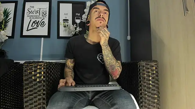 kaletattoo online show from October 2025 11:08:02 AM