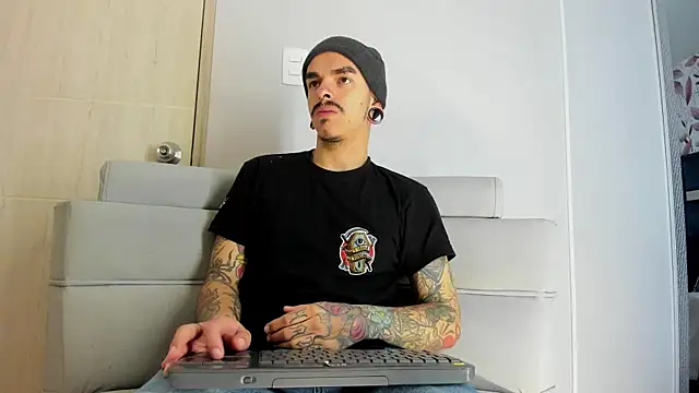 kaletattoo online show from December 2025 11:05:02 AM