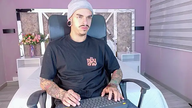 kaletattoo online show from December 2025 11:09:01 AM