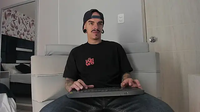 kaletattoo online show from November 2025 11:25:02 AM