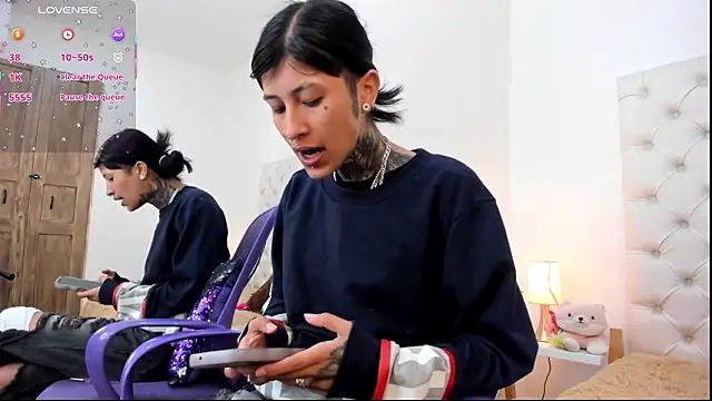 esmeralda06 online show from March 2026 02:00:01 PM