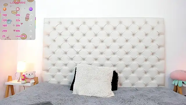 esmeralda06 online show from January 2026 04:35:02 PM