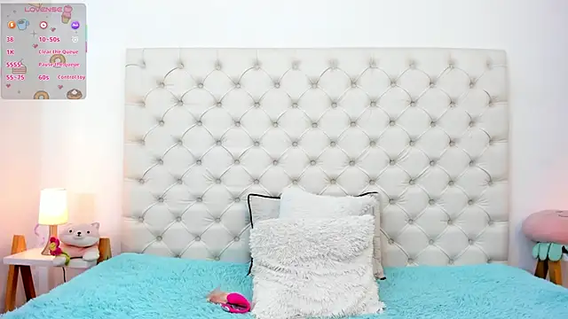 esmeralda06 online show from December 2025 01:33:02 PM