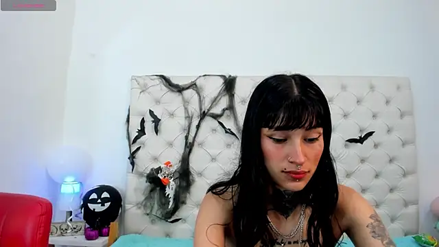 esmeralda06 online show from October 2025 03:31:02 PM