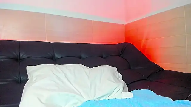 Ximena  1 online show from February 2025 09:07:02 AM