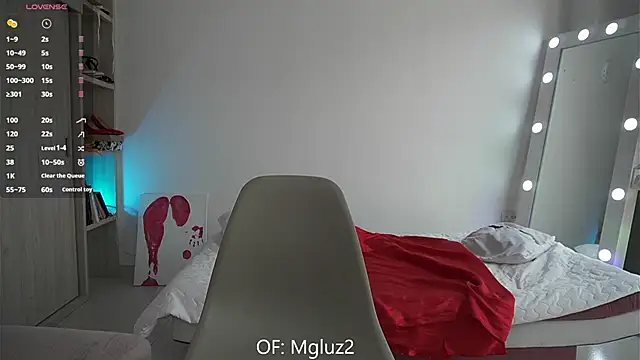 Megancute2  online show from September 2025 06:36:02 PM