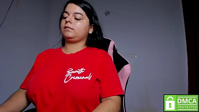 Snapshot of Little_Shaara chatting on November 2025 08:45:01 PM Little Shaara online show from November 2025 08:45:01 PM