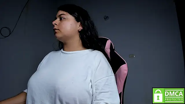 Snapshot of Little_Shaara chatting on October 2025 08:08:01 PM Little Shaara online show from October 2025 08:08:01 PM