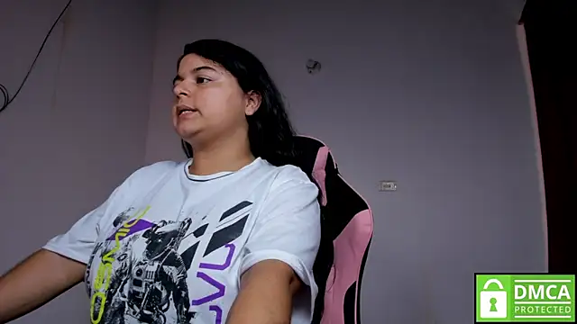 Snapshot of Little_Shaara chatting on October 2025 08:05:01 PM Little Shaara online show from October 2025 08:05:01 PM