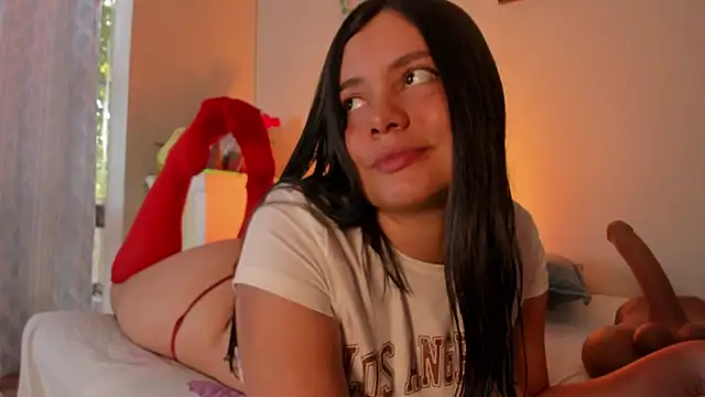 evaa greey online show from December 2025 08:11:01 PM