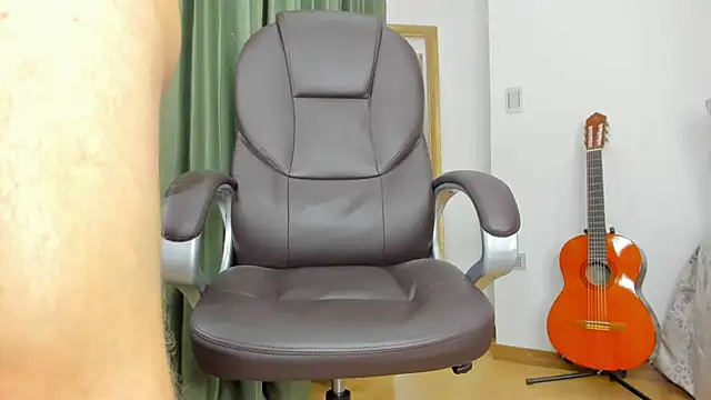 Tombarden online show from February 2025 09:28:01 PM