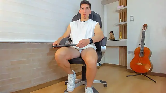 Tombarden online show from January 2026 07:06:02 PM