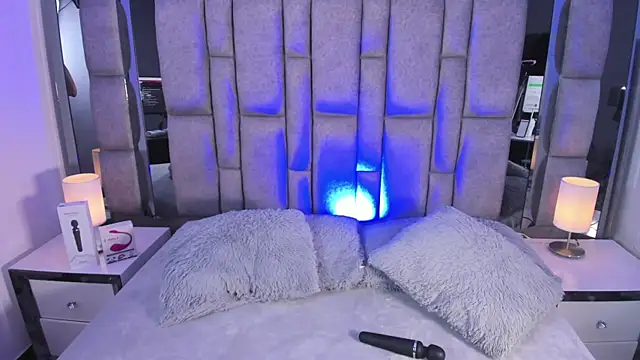 Bonet iris online show from April 2026 07:20:01 PM