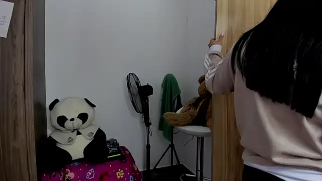 Ariana rouse online show from February 2026 06:09:02 PM