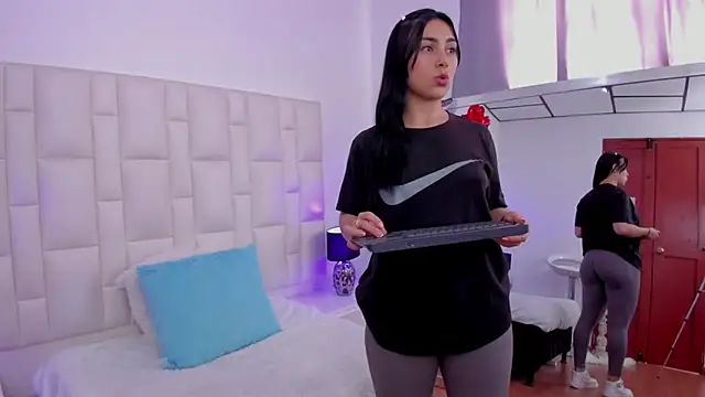 Ariana rouse online show from March 2025 06:55:01 PM