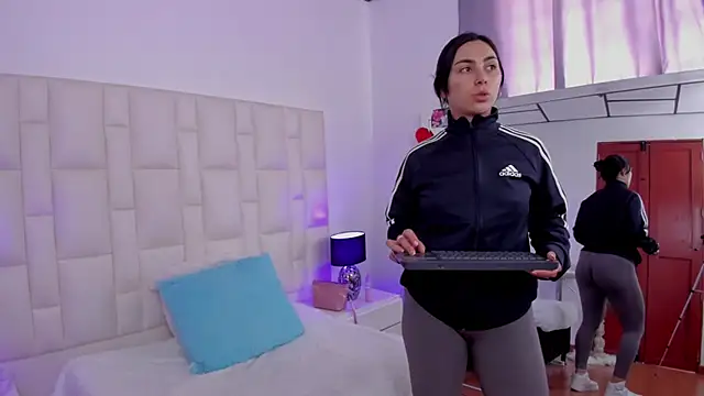 Ariana rouse online show from March 2025 04:17:01 PM