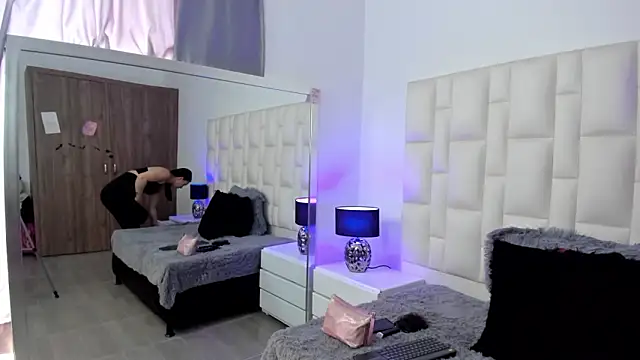 Ariana rouse online show from February 2026 05:11:01 PM