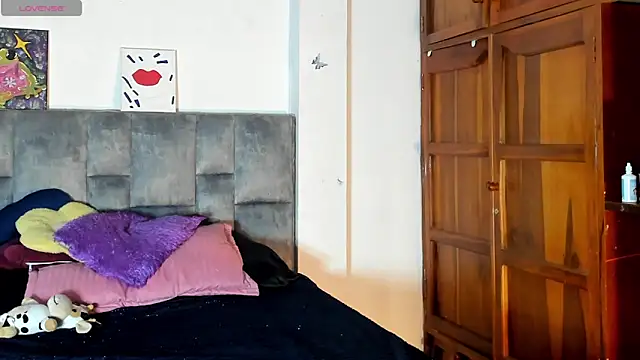 Isangel  online show from October 2025 02:19:01 AM