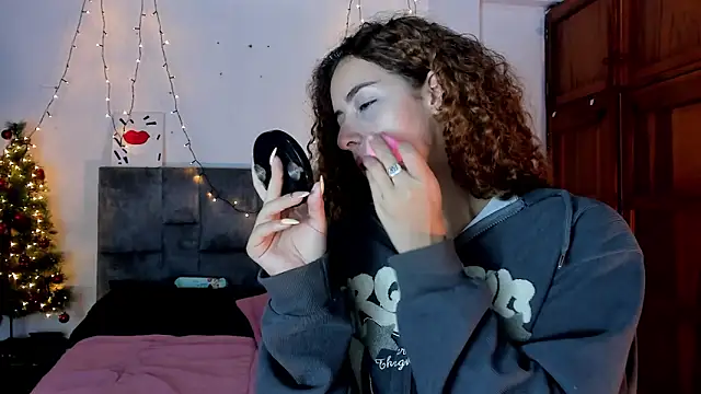 Isangel  online show from December 2025 04:00:01 AM