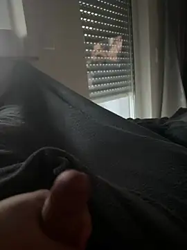 denjo111 online show from February 2026 04:18:01 PM