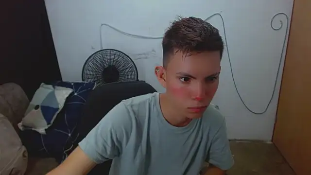 Alexxx lov online show from April 2026 12:10:02 PM