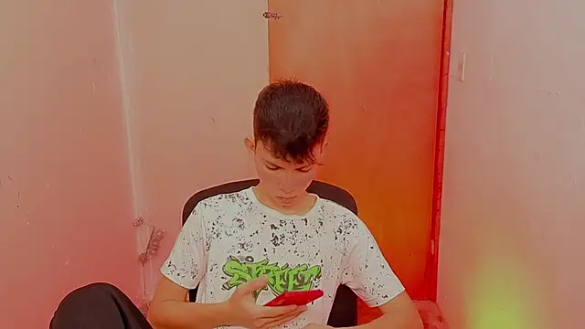 Alexxx lov online show from February 2026 12:38:01 PM