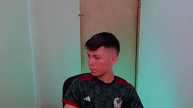 Alexxx lov online show from February 2026 12:27:02 PM