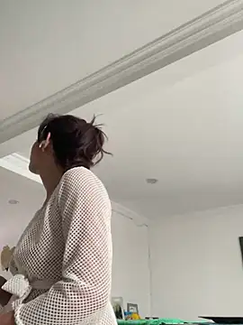 Snapshot of vicky__skinny_1 chatting on March 2025 03:47:02 PM vicky skinny 1 online show from March 2025 03:47:02 PM