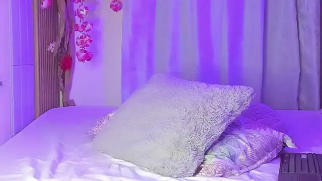 Snapshot of vicky__skinny_1 chatting on March 2025 06:11:02 AM vicky skinny 1 online show from March 2025 06:11:02 AM