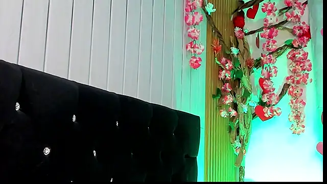 Snapshot of vicky__skinny_1 chatting on February 2025 11:17:01 AM vicky skinny 1 online show from February 2025 11:17:01 AM