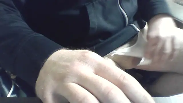 electrict-stripchat online show from March 2026 07:08:02 PM