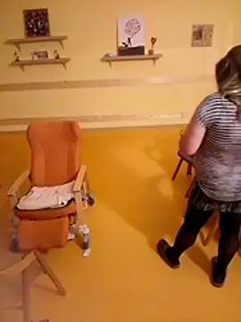 Adrianka online show from November 2025 01:32:02 AM