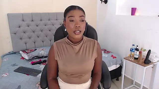 Dakkota Fox online show from November 2025 08:02:02 PM