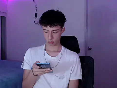 Juanmres online show from March 2026 07:52:02 PM