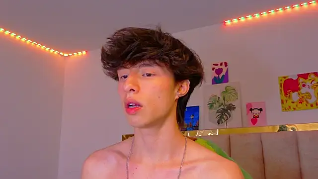 Juanmres online show from July 2026 08:52:02 PM