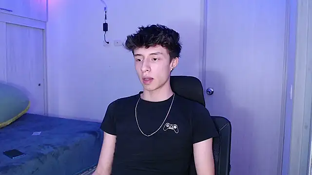 Juanmres online show from April 2026 09:21:02 PM