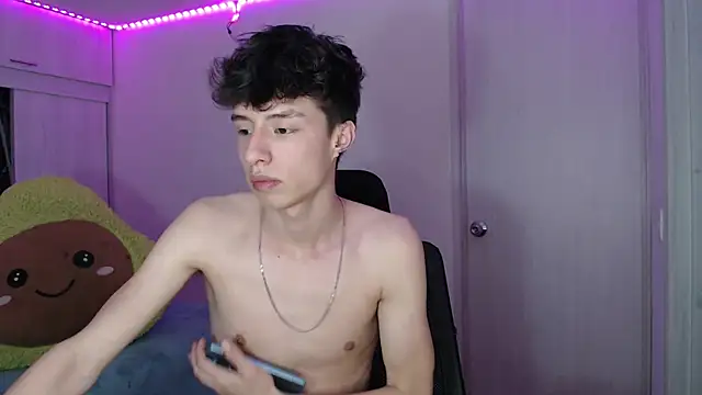 Juanmres online show from April 2026 11:56:01 PM