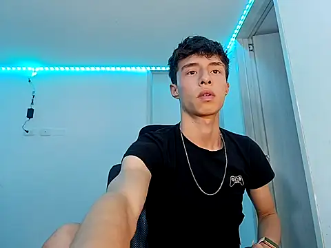 Juanmres online show from October 2025 03:29:02 AM